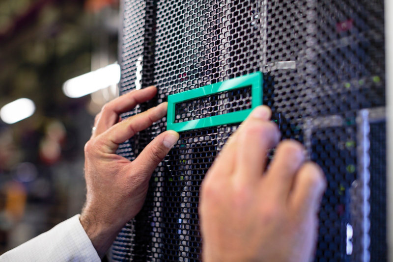 Hewlett Packard Enterprise construit un supercalculateur d'IA pour le