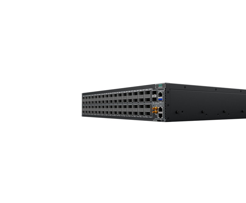 Juniper QFX5240 Switch_Still_Light_Front_Offset_TRANSPARENT